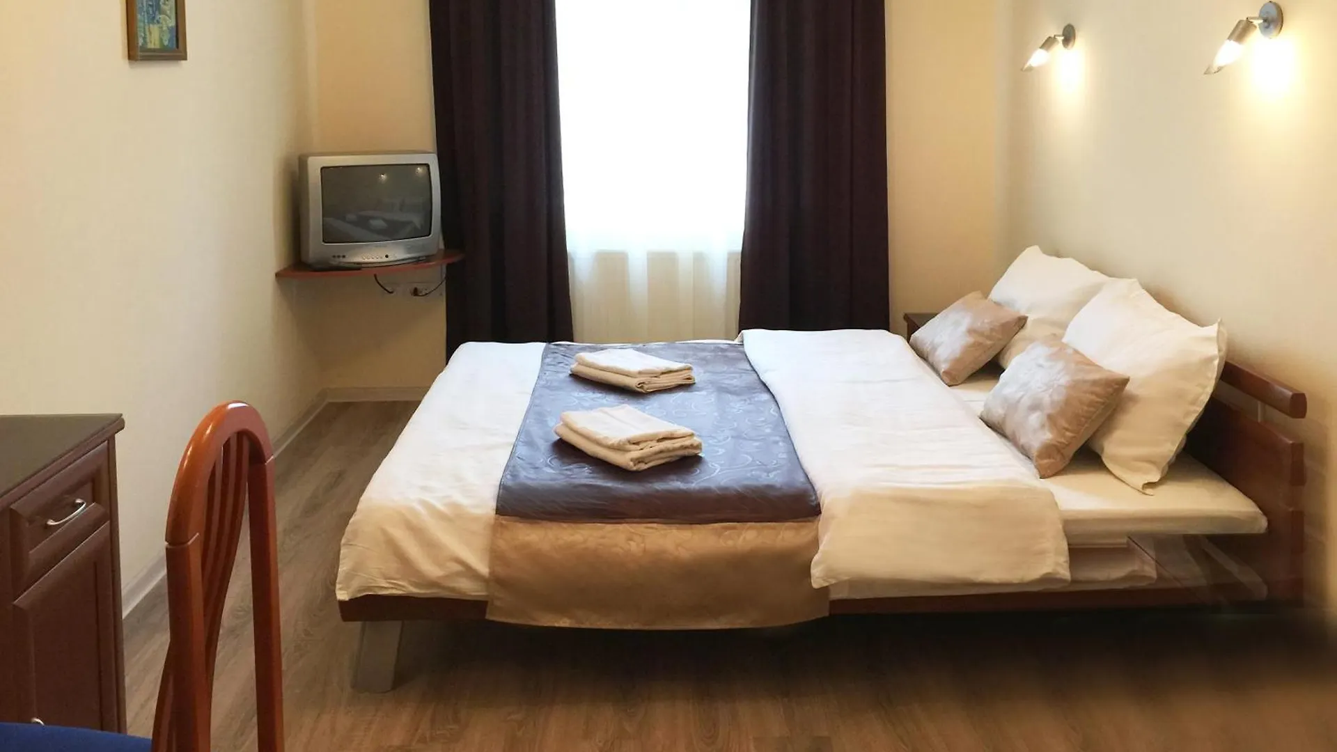 Eney Budget Three-Room Apartment Leópolis Ucrania